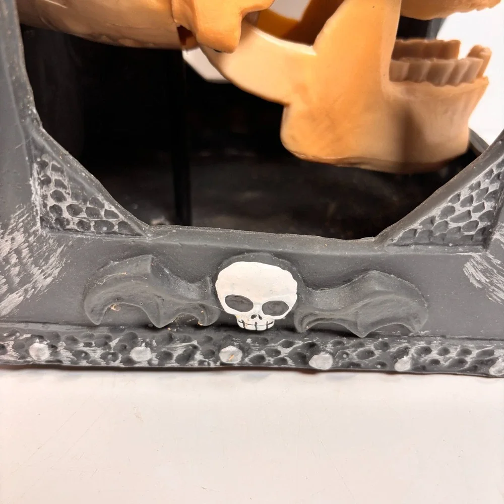 Animated Talking Singing Skull Skeleton Head Lantern Halloween Hot Hot Hot